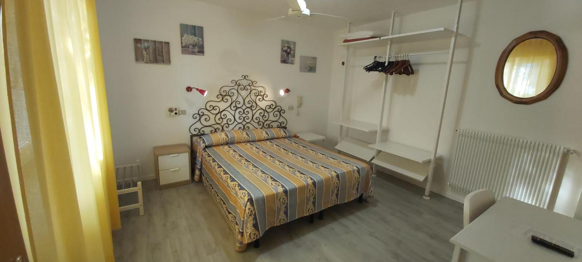 Hotel Casa Popi Malcesine Zimmer foto